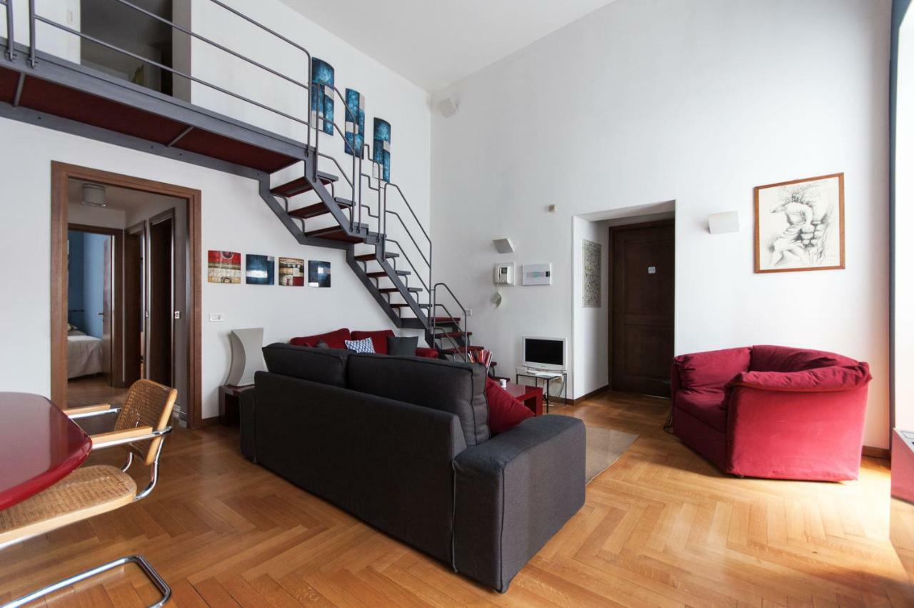 Appartement Fancy Blue Duomo Duplex Milaan